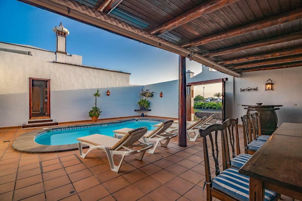 Villa Eloisa Tinajo Luaran gambar