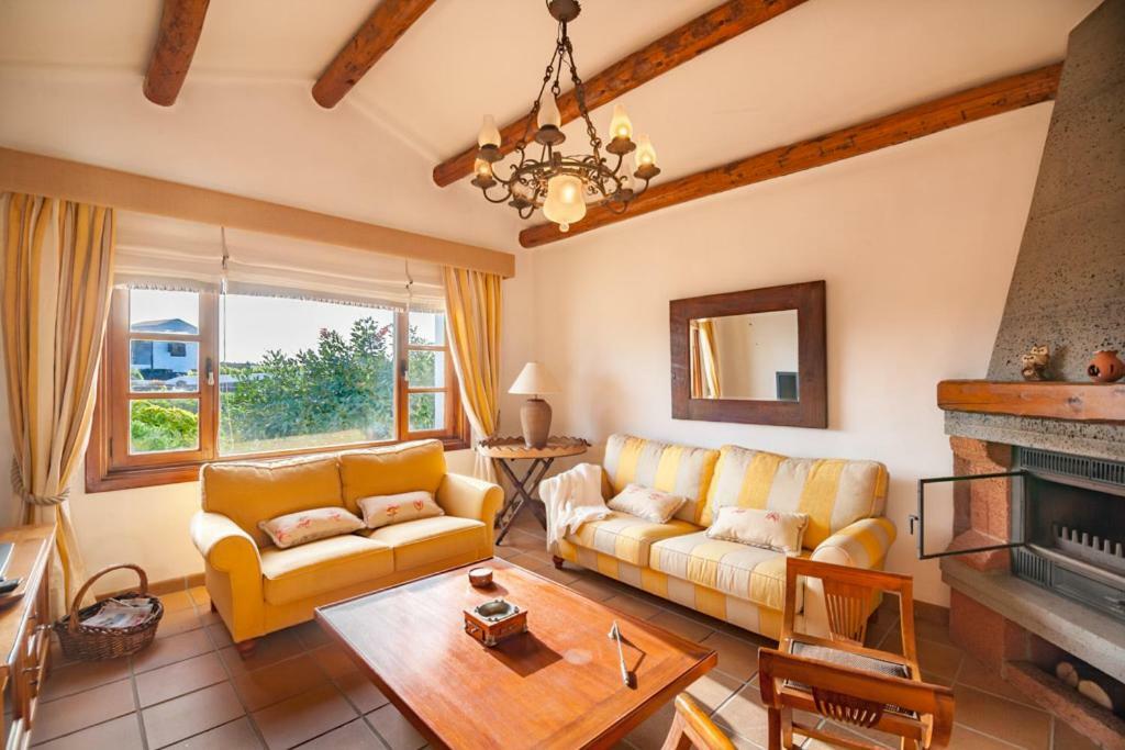 Villa Eloisa Tinajo Luaran gambar