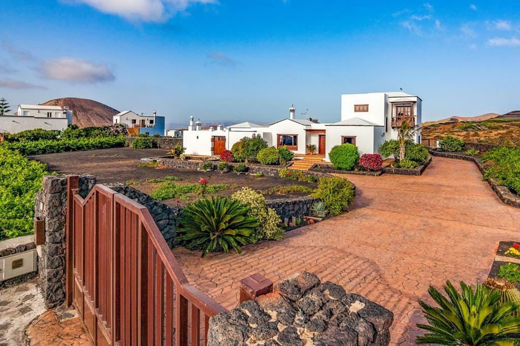 Villa Eloisa Tinajo Luaran gambar