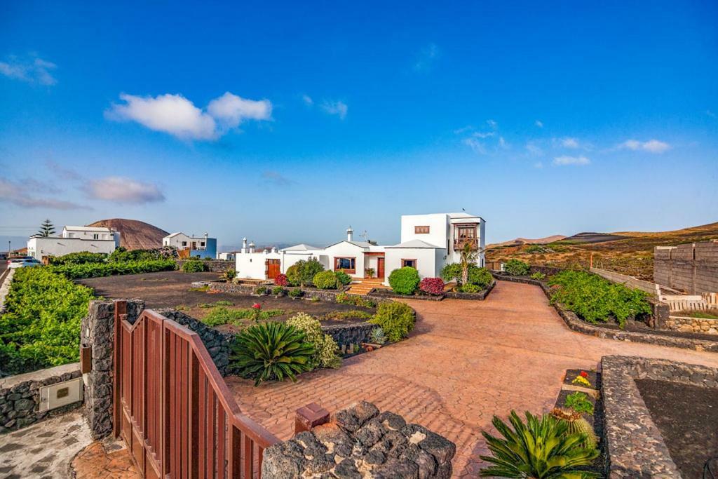 Villa Eloisa Tinajo Luaran gambar